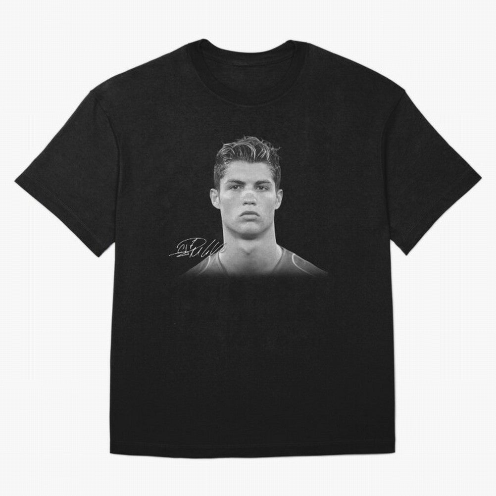 Cristiano Ronaldo T-Shirt Big Face Young Ronaldo - Black and White Oversized T-Shirt Celebrate Rivalries and Pride in FIFA World Cup 2026 USA Canada Mexico for Fans of Cristiano Ronaldo, Haaland and CR7 and Portugal, Spain and Germany, Bringing