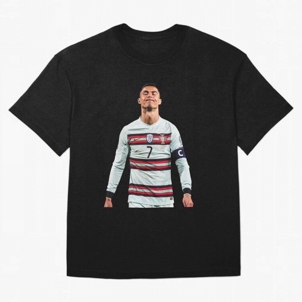 Cristiano Ronaldo Design Oversized T-Shirt Celebrate Global Football Passion for FIFA World Cup 2026 USA Canada Mexico, Connected to Messi, England, France and Netherlands, Fan Favorite Moments, National Team Passion, Big Match Drama and Soccer
