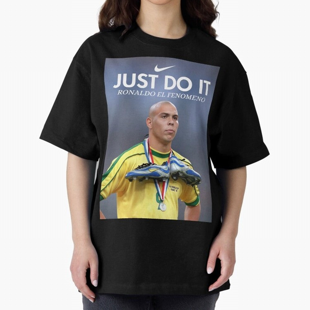 Ronaldo Fenomeno, Ronaldo Nazario Poster, Vintage Sports Decor, Living Room Decor For Walls, Sports Bedroom Decor, Game Room Decor, R9 Oversized T-Shirt Elevate FIFA World Cup 2026 for Fans of CR7 and Netherlands, Bringing Football Passion,