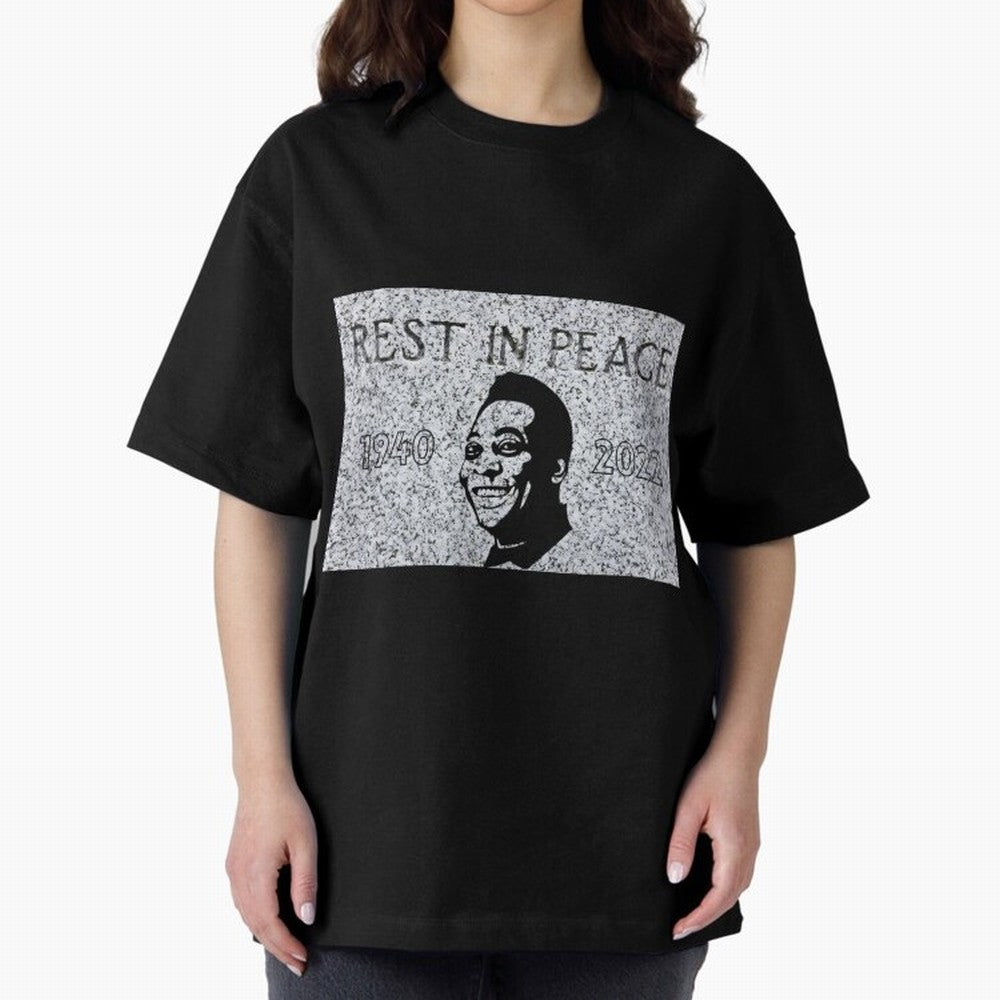 RIP Pel¨¦, 1940-2022 Oversized T-Shirt Remember FIFA World Cup 2026 USA Canada Mexico for Fans of Haaland and Mbappe and Argentina, France and Brazil, Bringing Global Supporter Spirit, Legendary Goals, National Colors and Tournament Celebration;